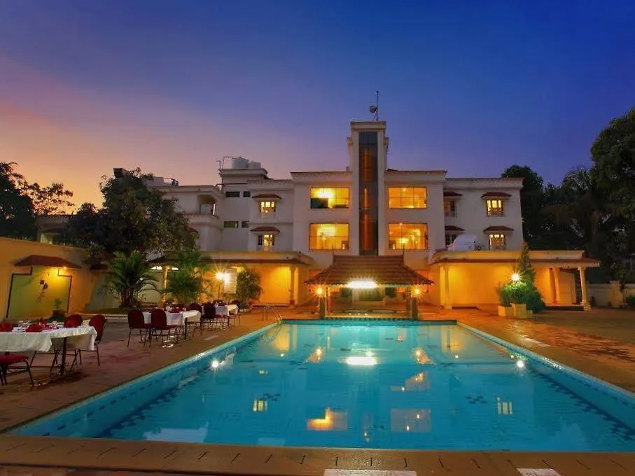 Quality Airport Hotels Nedumbassery 3*,  India